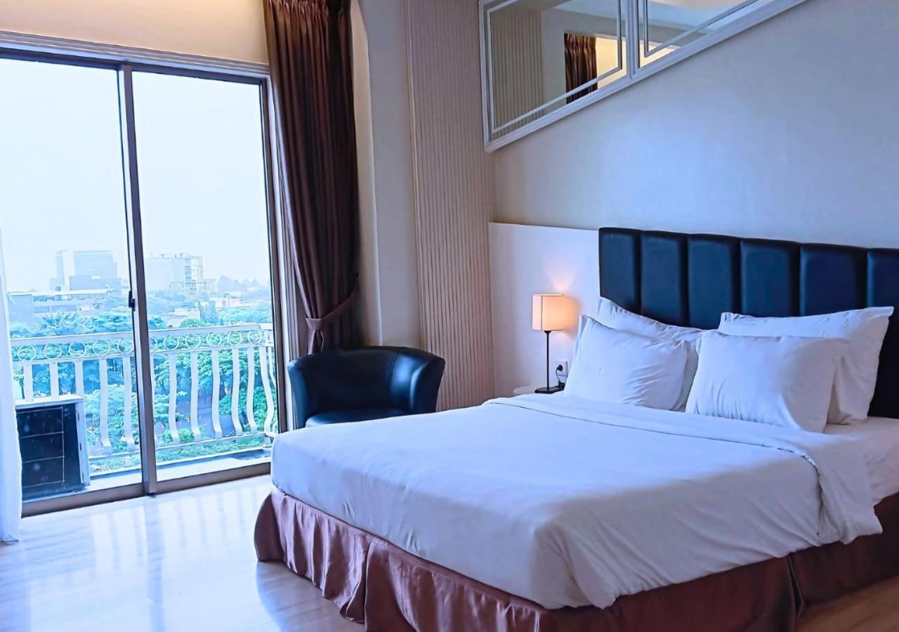 The Grantage Hotel & Sky Lounge Serpong Exterior photo