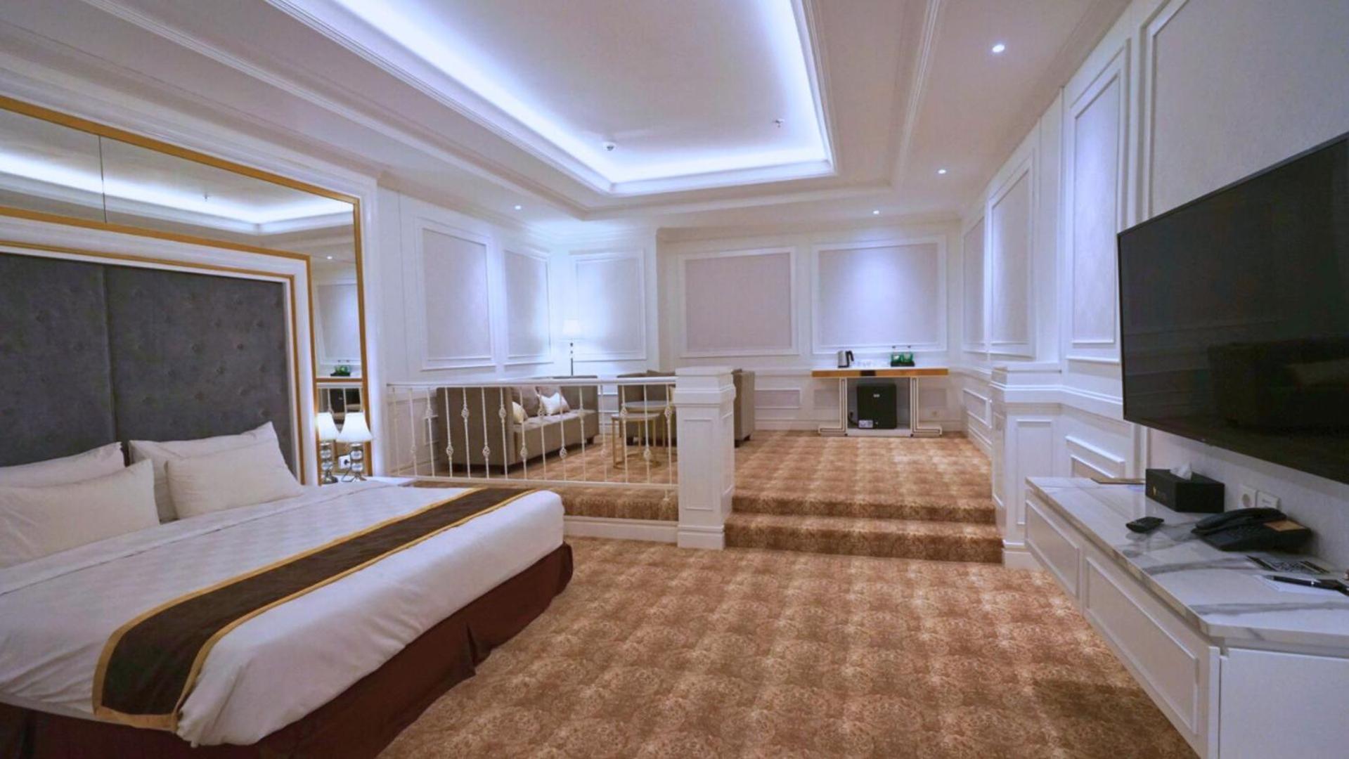 The Grantage Hotel & Sky Lounge Serpong Exterior photo